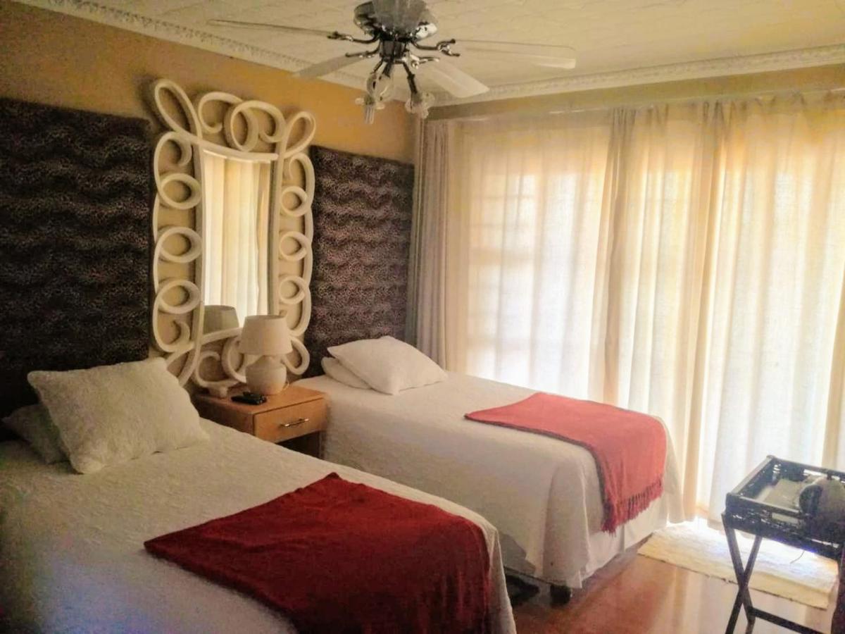 Max B&B Ист-Лондон Экстерьер фото